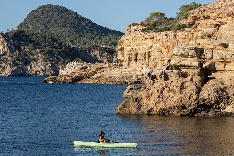 LT actividades acuaticas san antoni kayak