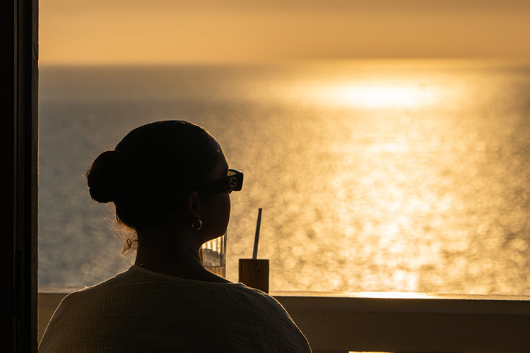 T niksen ibiza sunset